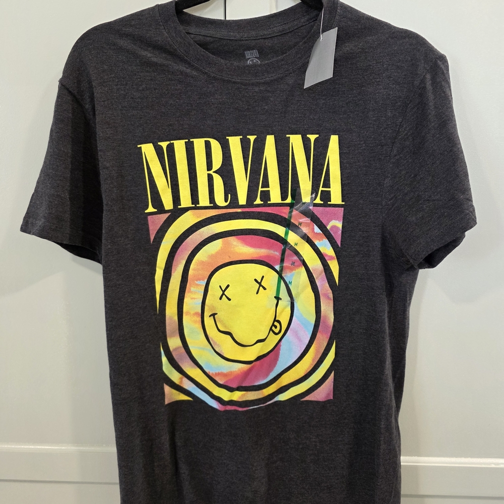 Women's Nirvana Smiley T-shirt NWT Medium Slim Dark Ash Gray